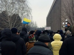 Семенченко выступал на митинге под перевернутым флагом Украины (ФОТО)