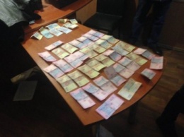В Житомирской обл. будут судить чиновника за получение 48 тыс. грн взятки