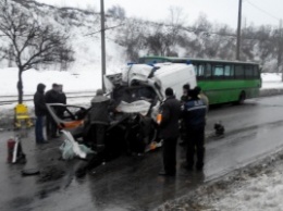 Причиной ДТП в Харькове с участием "скорой" могла стать смерть водителя за рулем, - мэрия