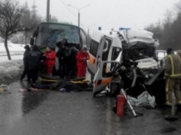 В Харькове «скорая» столкнулась с автобусом – погибло 3 человека
