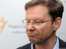 Саша Боровик: «После сегодняшнего нет смысла говорить об отставке правительства только из-за Яценюка»