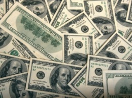 В Киеве молодой человек пытался продать фальшивые доллары