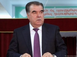 Рахмон сможет оставаться президентом Таджикистана пожизненно