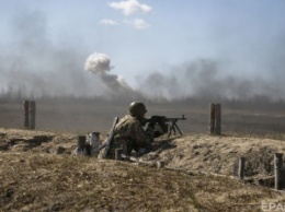 Боевики больше 80 раз открывали огонь по украинским военным