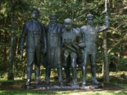 Парк советской скульптуры может привлечь туристов в Днепропетровск