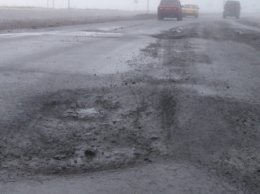 Патрульная полиция Николаева сообщает о разбитом участке дороги, который может стать причиной серьезных аварий
