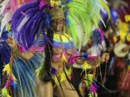 В Сан-Паулу проходит ежегодный карнавал