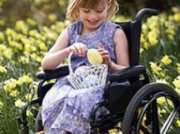 Государственная помощь детям-инвалидам увеличится с 1074 до 1208 гривен