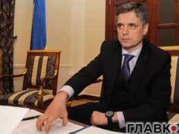 Украинские дипломаты в Москве второй год живут на территории посольства из соображений безопасности, – замглавы МИД