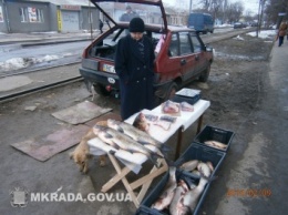 Городские власти решили бороться со стихийной торговлей на Комсомольской и Потемкинской