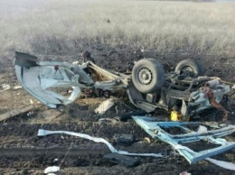 Красный Крест доставил в Донецк тело погибшего при взрыве микроавтобуса мужчины