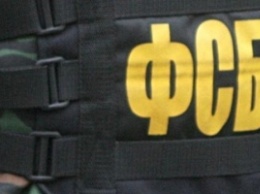Обыски в Крыму продолжаются, задержан правозащитник