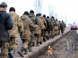 После скандала на полигоне "Широкий лан" Порошенко обязал органы местной власти взять шефство над воинскими частями