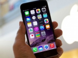 Фаны Apple научились превращать любой iPhone в "кирпич"