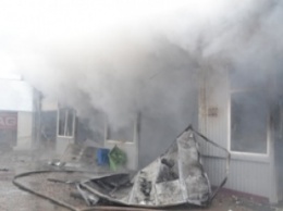 В результате пожара на СТО в Одессе пострадали два человека