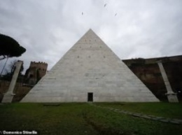 Италия: Пирамиду Цестия воскресили на японские деньги