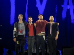 Coldplay с пластинкой A Head Full of Dreams лидируют в британском чарте