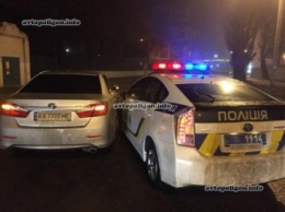 ДТП в Харькове: полицейский Toyota Prius столкнулся с Toyota Camry. ФОТО+видео