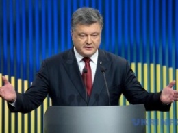 Порошенко говорит, что в Раде приходится «одалживать голоса»