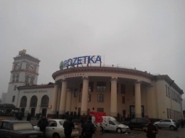 Огромная реклама на станции метро "Вокзальная" не соответствует заявленным характеристикам, - Киевсовет