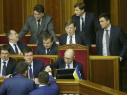 Нардепы Луценко и Усов заявили, что их голоса за отставку правительства не учли