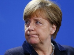 Reuters: Меркель упрекает Россию в "нечестной игре"