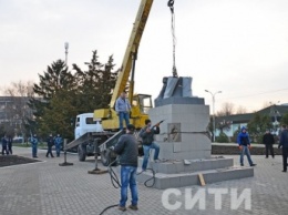 В Измаиле снесли последний памятник Ленину