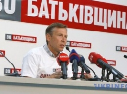 Соболев говорит, что "безвизовые" законы придется подгонять под Конституцию