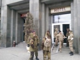 Активистам, занявшим помещения отеля "Казацкий" в Киеве, поставили ультиматум