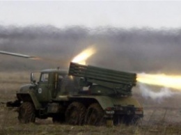 Боевики держат танки, САУ и "Град" в районе Софиевки и Донецка, - ГУР МОУ