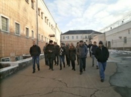 Занятие по борьбе с коррупцией в правоохранительных органах для патрульных провели в… Николаевском СИЗО