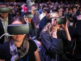 Facebook будет внедрять технологии виртуальной реальности в социальную сеть