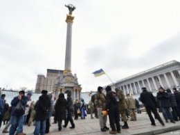 Майдан: протесты завершились, люди не расходятся