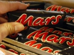 В Германии отзывают батончики Mars и Snickers из-за куска пластика