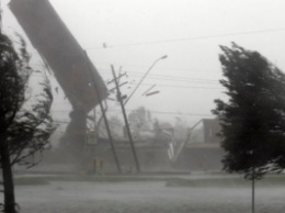 В результате разрушительных ураганов в Луизиане и Миссисипи погибли два человека