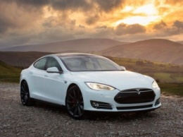 В апреле 2016 на рынке появятся беспроводные зарядки для Tesla Model S