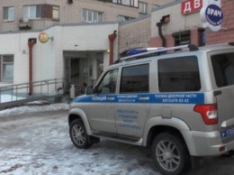 В Санкт-Петербурге 15-летняя девочка выпала из окна 7-го этажа