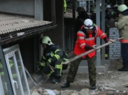 Полиция ведет досудебное следствие по обрушению дома в центре Киева