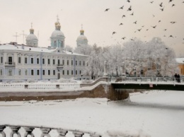 В МЧС предупредили, что в Санкт-Петербурге ожидаются сильный ветр и гололедица