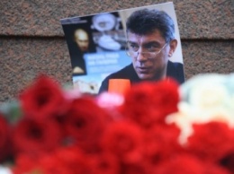 На марше памяти Бориса Немцова собирают подписи за установку памятной таблички