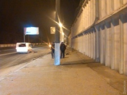В Одессе иномарка влетела в ограду тюрьмы: водителя госпитализировали