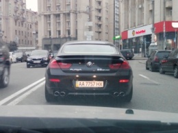 Баварская ракета в Киеве: эксклюзивная BMW Alpina B6 Gran Coup? на столичных дорогах