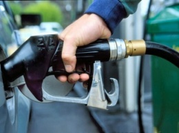 Каждый третий литр бензина на украинских АЗС не соответствует стандартам