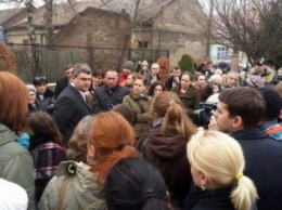 В Ужгороде митинг: общественность требует от полиции изолировать убийцу собаки