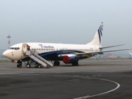 В Красноярске самолет совершил экстренную посадку из-за смерти 9-летней девочки