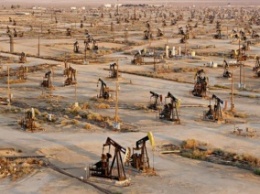 Производители сланцевой нефти в США сокращают добычу