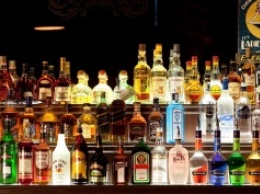 Какими будут новые цены на алкогольные напитки?
