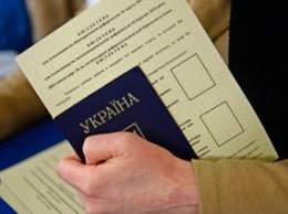 Опрос: 51% украинцев против референдума по Донбассу