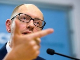 А.Яценюк призвал Еврокомиссию сделать газовый сектор менее зависимым от РФ