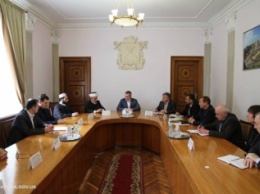 Сенкевич пообещал Муфтию Украины шейху Ахмеду Тамиму содействовать в строительстве мечети в Николаеве